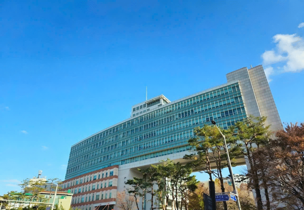 ĐẠI HỌC HONGIK - 홍익대학교 - TRƯỜNG ĐẠI HỌC HÀNG ĐẦU VỀ NGHỆ THUẬT VÀ THIẾT KẾ TẠI HÀN QUỐC (2025) Trường Đại học Hongik